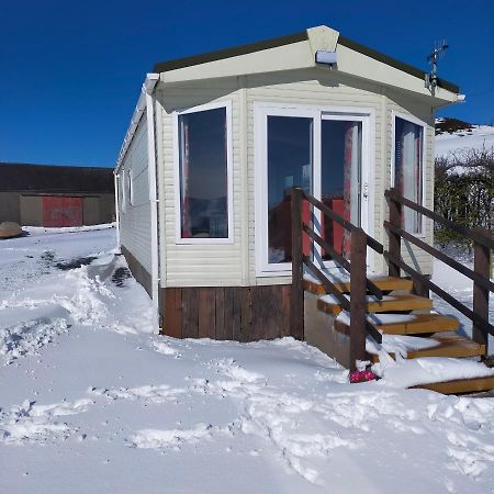 Slieve Croob Cosy Caravan Finnis Exteriör bild
